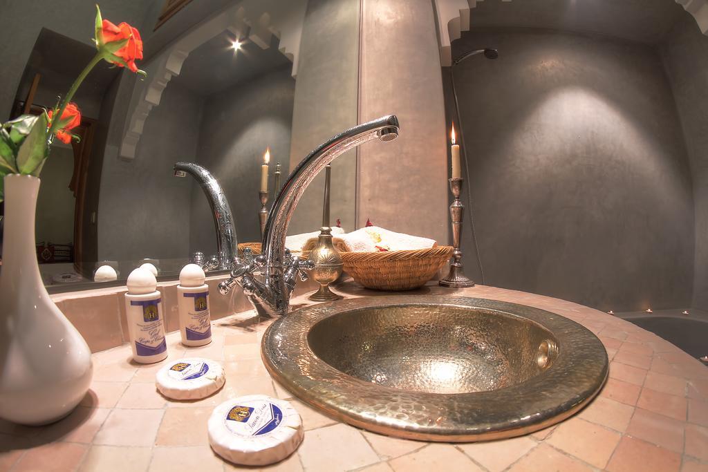 Hotel Dar Tasnime Marrakesch Zimmer foto