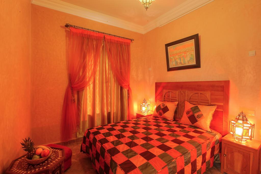Hotel Dar Tasnime Marrakesch Zimmer foto