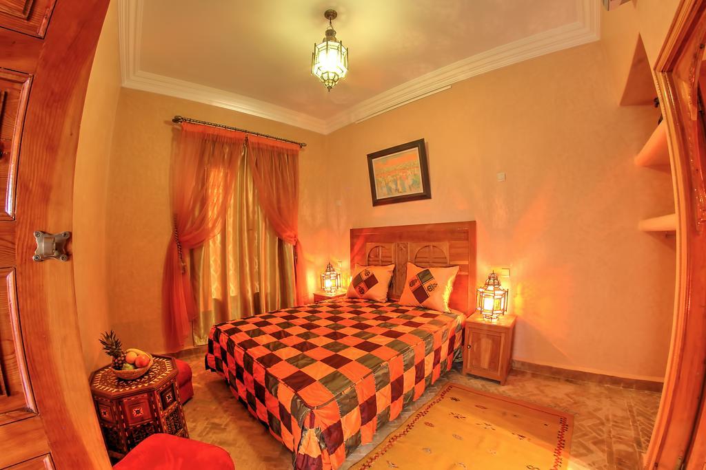Hotel Dar Tasnime Marrakesch Zimmer foto