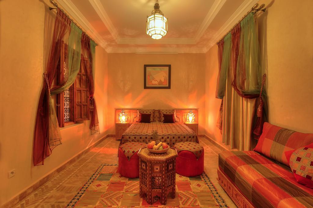 Hotel Dar Tasnime Marrakesch Zimmer foto