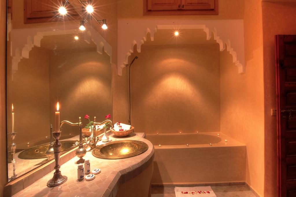 Hotel Dar Tasnime Marrakesch Zimmer foto